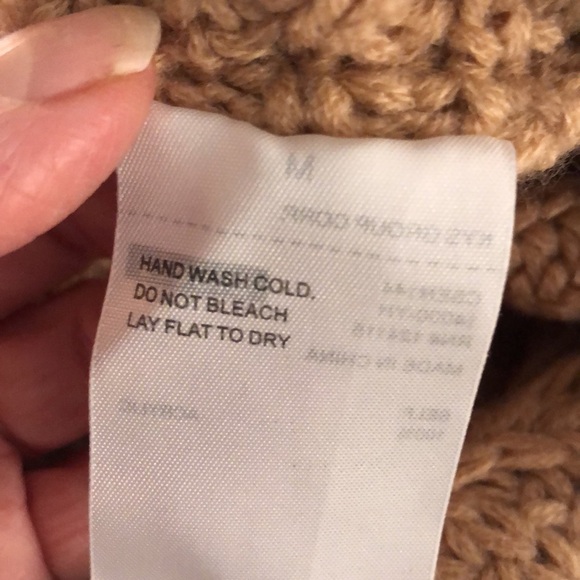 Elodie Blush Open Weave Batwing Sweater Size Medium - Picture 10 of 10